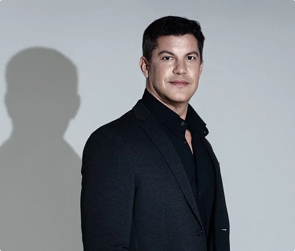 Sobre o Dr. Alberto Correia